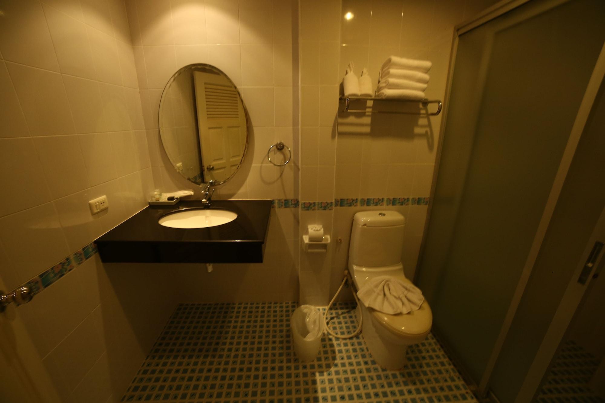 Pro Andaman Place Karon Kültér fotó